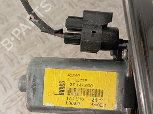 Used Front right window mechanism Front right window mechanism FIAT PUNTO EVO (199_) 1.3 D Multijet (199AXC1A, 199BXC1A, 199AXT1A, 199BXT1A) (75 hp) 32442277 32442277
