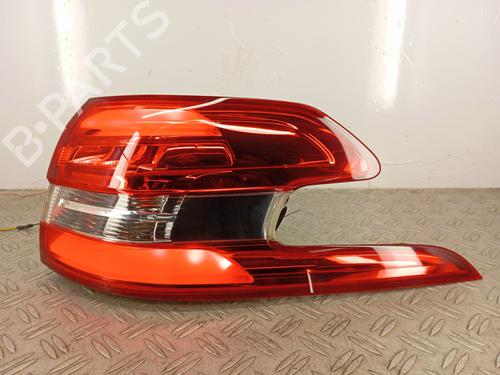 Højre baglygte PEUGEOT 308 SW II (LC_, LJ_, LR_, LX_, L4_) 1.6 BlueHDi 120 (120 hp) 29979450