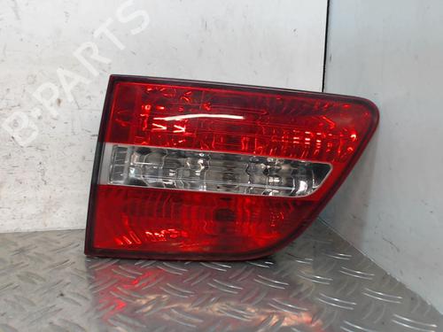 right-tailgate-light-fiat-stilo-multi-wagon-192_-2003-2004-2005-2006-2007-2008-28342262 main image