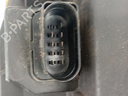 Used Right headlight Right headlight VW TRANSPORTER T5 Van (7HA, 7HH, 7EA, 7EH) 1.9 TDI (84 hp) 32723213 32723213