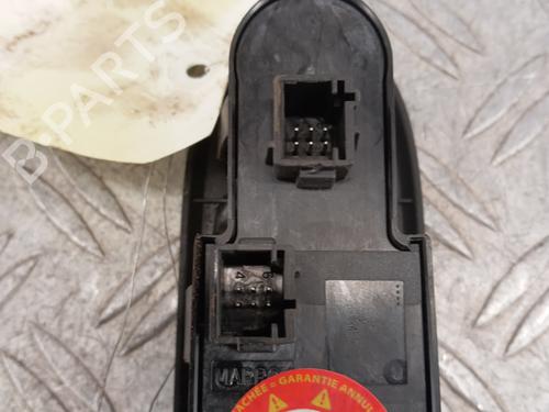 Used Left front window switch Left front window switch PEUGEOT 308 I (4A_, 4C_) 1.6 HDi (109 hp) 31171906 31171906