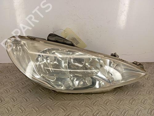 Højre forlygte PEUGEOT 206 Hatchback (2A/C) 1.4 i (75 hp) 29598258