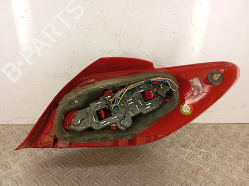 left-taillight-peugeot-307-3ac-2000-2001-2002-2003-2004-2005-2006-2007-2008-2009-2010-2011-2012-34359590 main image