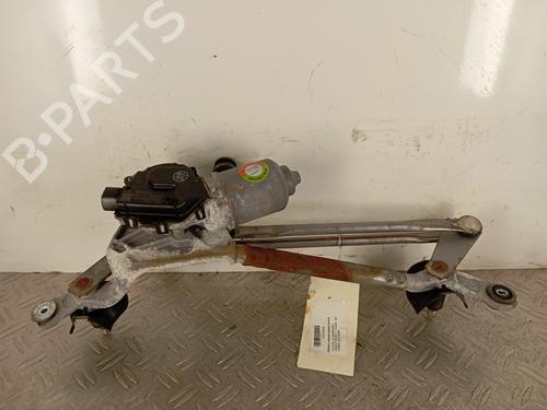 Used Front wiper motor TOYOTA YARIS (_P9_) 1.4 D-4D (NLP90_, NLP90R) (90 hp) 28345835