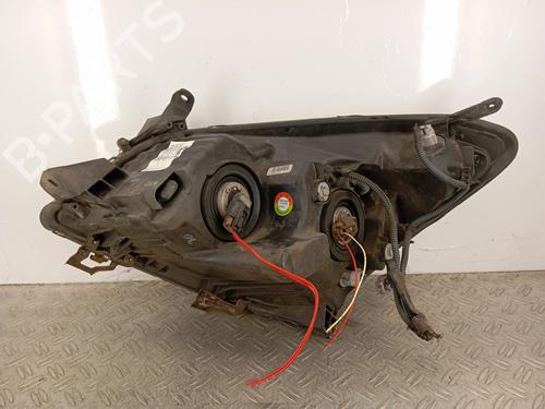 Right headlight TOYOTA COROLLA Verso (ZER_, ZZE12_, R1_) 2.2 D-4D (AUR10_, AUR10R) | BP30161873C29