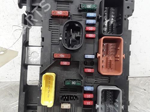 Used Fuse box Fuse box CITROËN C3 I (FC_, FN_) 1.4 i (73 hp) 28338447 28338447