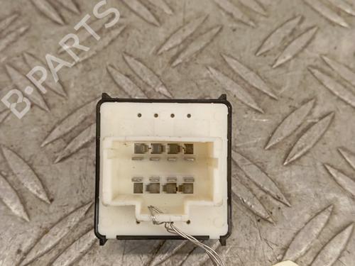 Left front window switch CITROËN C4 CACTUS 1.2 VTi 82 | BP28341523I27