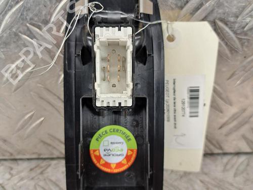 Used Right front window switch Right front window switch 37629504 37629504