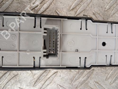 Left front window switch RENAULT SCÉNIC III (JZ0/1_) | BP36221799I27 - Image 4