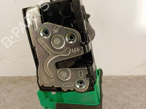 Used Front right lock HYUNDAI i30 (PDE, PD, PDEN) 1.6 CRDi (136 hp) 30003386