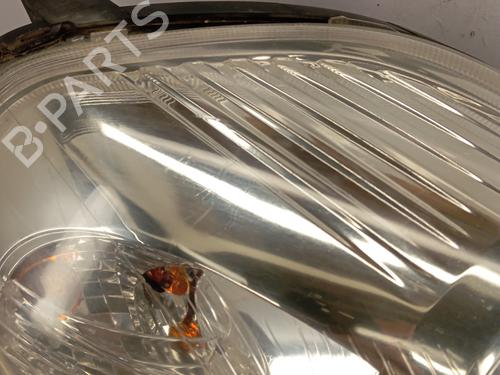 Used Right headlight Right headlight FIAT GRANDE PUNTO (199_) 1.3 D Multijet (75 hp) 30156658 30156658