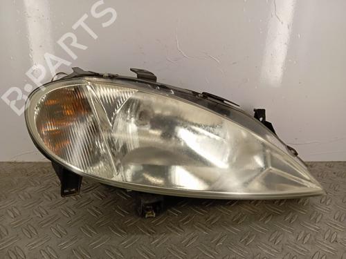 Used Right headlight RENAULT MEGANE I Grandtour (KA0/1_) 1.9 D (KA0J, KA0R) (64 hp) 28424832