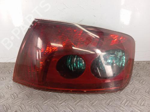 Used Right taillight PEUGEOT 407 (6D_) 2.0 HDi 135 (6DRHRH, 6DRHRE, 6DRHRG, 6DRHRJ) (136 hp) 29247656