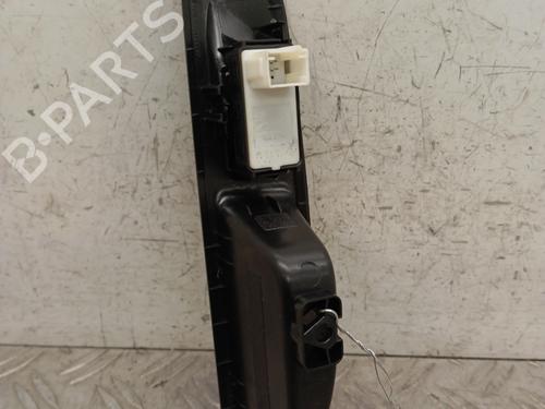 Right rear window switch PEUGEOT 208 II (UB_, UP_, UW_, UJ_) 1.5 BlueHDI 100 | BP28339317I28 