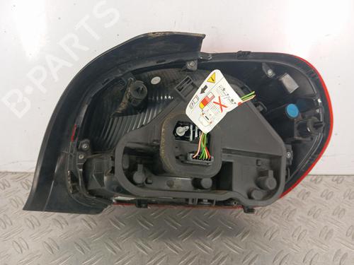 Left taillight CITROËN C3 III (SX) 1.2 PureTech 82 | BP38629034C34 - Image 2