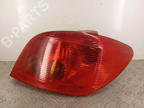 Used Right taillight PEUGEOT 307 (3A/C) 2.0 HDi 135 (136 hp) 31298013