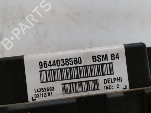Used Fuse box Fuse box PEUGEOT 206 Hatchback (2A/C) 1.4 i (75 hp) 28349342 28349342