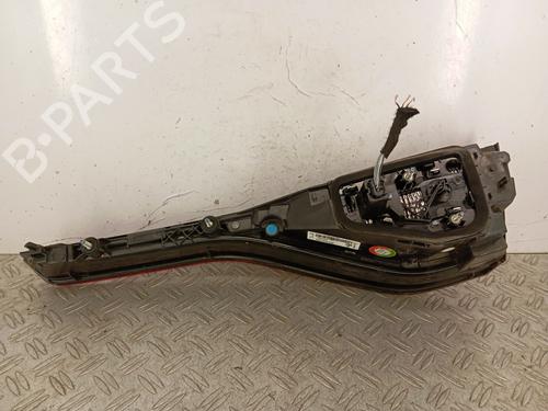 left-tailgate-light-renault-megane-iv-hatchback-b9amn_-2015-37734886 main image