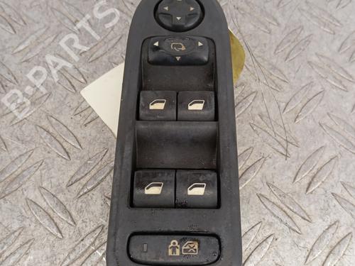 Used Left front window switch PEUGEOT 308 I (4A_, 4C_) 1.6 HDi (109 hp) 31171906