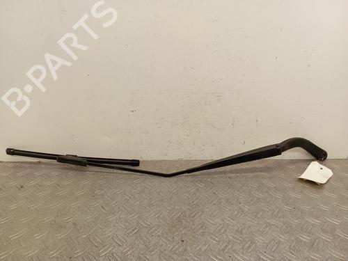 Used Front windshield wiper arm RENAULT TWINGO III (BCM_, BCA_) 1.0 SCe 70 (BCMB) (69 hp) 28346084