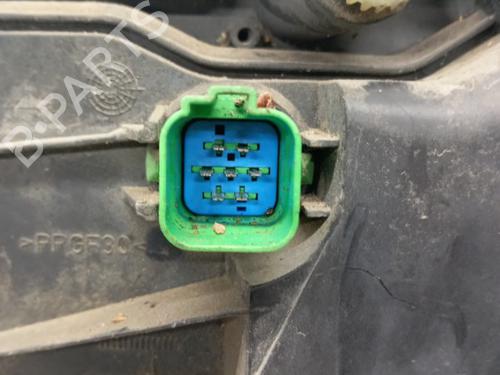 Right headlight FORD MONDEO III (B5Y) 2.0 16V TDDi / TDCi | BP28339429C29