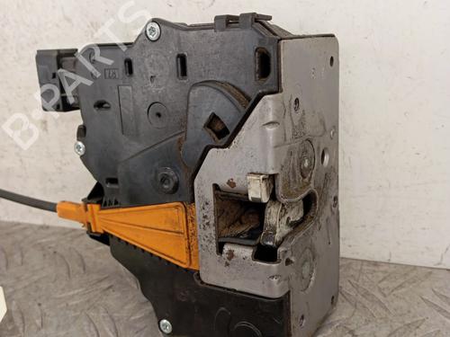 Used Front right lock OPEL CORSA E (X15) 1.3 CDTI (08, 68) (75 hp) 28337423