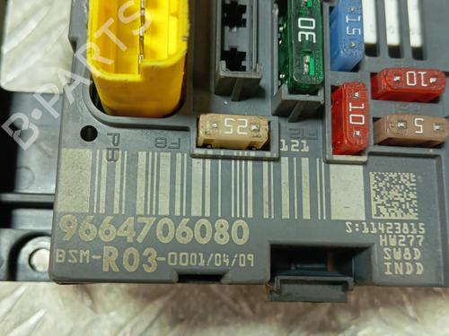 Fuse box PEUGEOT 807 (EB_) 2.0 HDi | BP32479621E1