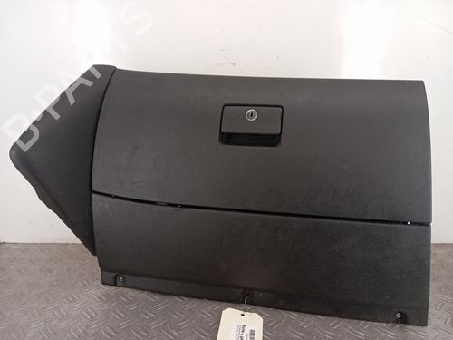 Boîte à gants VW GOLF IV (1J1) 1.6 16V (105 hp) 30859728