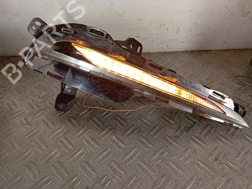 Used Right front indicator PEUGEOT 308 SW II (LC_, LJ_, LR_, LX_, L4_) 1.2 THP 130 (131 hp) 28345631