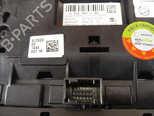 Display CITROËN C3 III (SX) 1.2 THP 110 (SXHNPS, SXHNZT, SXHNZ6) | BP31721767C48 