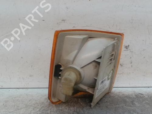 Używane Kierunkowskaz przedni lewy VW TRANSPORTER T4 Bus (70B, 70C, 7DB, 7DK, 70J, 70K, 7DC, 7DJ) 1.9 TD (68 hp) 28340921
