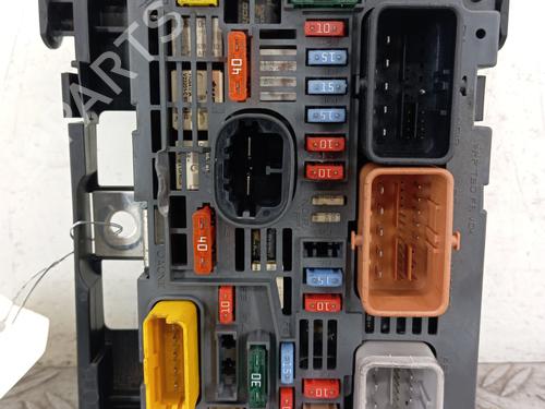 Used Fuse box PEUGEOT 308 SW I (4E_, 4H_) 1.6 HDi (109 hp) 28343908