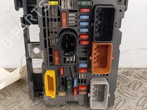 Used Fuse box PEUGEOT 308 SW I (4E_, 4H_) 1.6 HDi (109 hp) 29845128