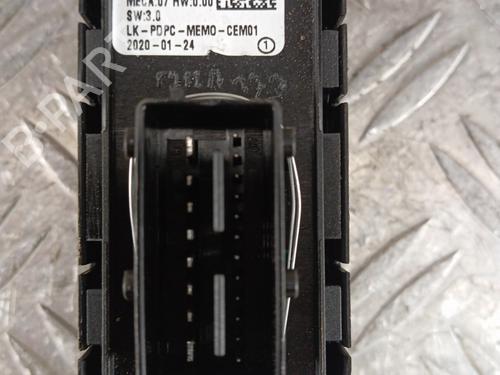 Used Left front window switch Left front window switch PEUGEOT 5008 II (MC_, MJ_, MR_, M4_) 1.5 BlueHDi 130 (MCYHZJ, MCYHZR, MCYHZX) (131 hp) 31115981 31115981