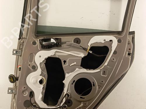 right-rear-door-peugeot-2008-i-cu_-2013-39759430 main image