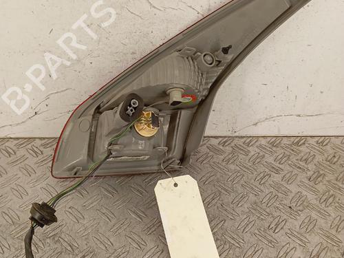 Venstre baglygte bagklap Venstre baglygte bagklap RENAULT MEGANE III Hatchback (BZ0/1_, B3_) 1.5 dCi (BZ09, BZ0D, BZ1W, BZ29, BZ14) (110 hp) 36817814 36817814