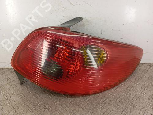 Used Right taillight PEUGEOT 206 Hatchback (2A/C) 1.4 HDi eco 70 (68 hp) 32065303
