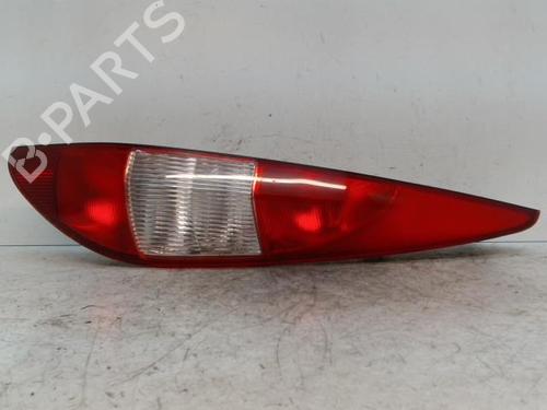 Used Right taillight FORD MONDEO III Turnier (BWY) 2.0 16V TDDi / TDCi (115 hp) 28344947