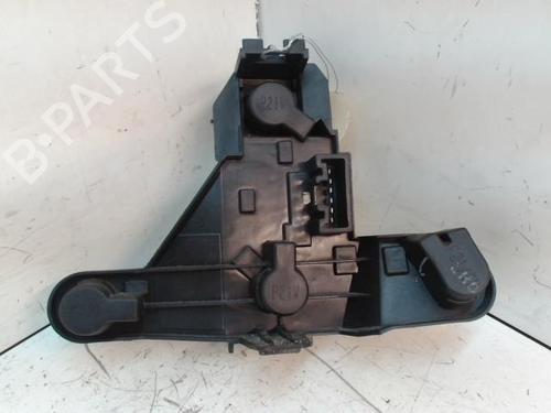 Lampeholder TOYOTA COROLLA (_E12_) 2.0 D-4D (CDE120R, CDE120L_) (116 hp) 28344942