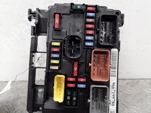 Fuse box CITROËN C3 II (SC_) 1.6 HDi | BP28337708E1 - Image 4