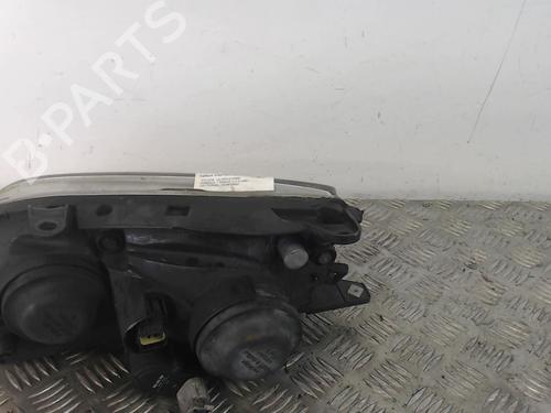 Used Right headlight TOYOTA AVENSIS Liftback (_T22_) 2.0 D-4D (CDT220_, CDT220R) (110 hp) 28347816