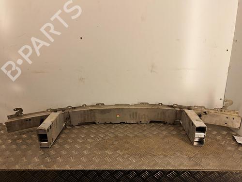 Used Front bumper reinforcement Front bumper reinforcement 37161799 37161799