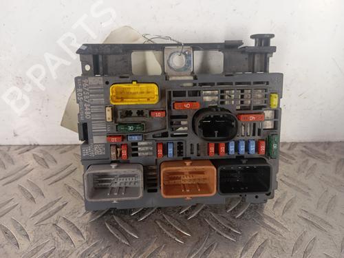 Used Fuse box PEUGEOT 308 SW I (4E_, 4H_) 1.6 HDi (92 hp) 29598189