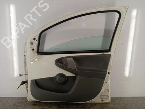 Right front door PEUGEOT 107 (PM_, PN_) 1.0 | BP28343802C3
