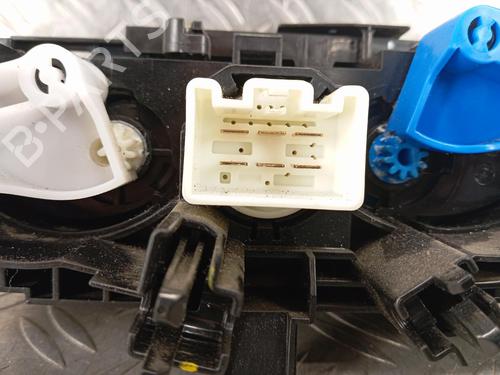 Used Climate control Climate control 37240523 37240523