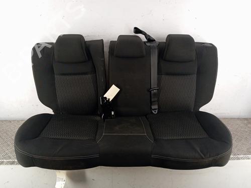 rear-seat-peugeot-208-i-ca_-cc_-2012-2013-2014-2015-2016-2017-2018-2019-2020-2021-32198233 main image