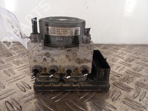 Used ABS pump VW GOLF SPORTSVAN VII (AM1, AN1) 2.0 TDI (150 hp) 28413991