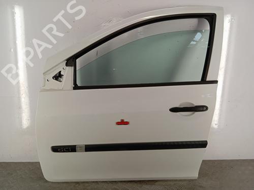 Used Left front door RENAULT CLIO III (BR0/1, CR0/1) 1.5 dCi (BR17, CR17) (86 hp) 28600187