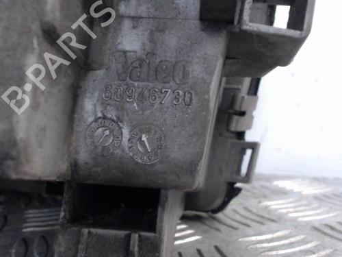 Used Right headlight RENAULT ESPACE II (J/S63_) 2.1 TD (J633, J634, J/S635, J/S63D) (88 hp) 28349657
