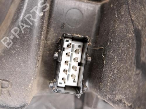 Used Right headlight Right headlight PEUGEOT 407 (6D_) 2.0 HDi 135 (6DRHRH, 6DRHRE, 6DRHRG, 6DRHRJ) (136 hp) 40444679 40444679